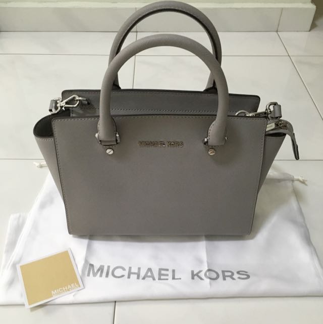 michael kors selma pearl grey