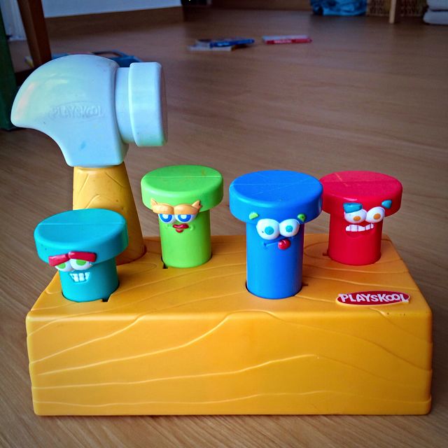 toy hammer and nail set