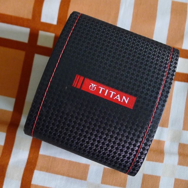 Titan Chronograph 9308Sm01 Gents Watch brand new