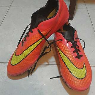 Pink Nike Hypervenom Phelon (Used)(US11)