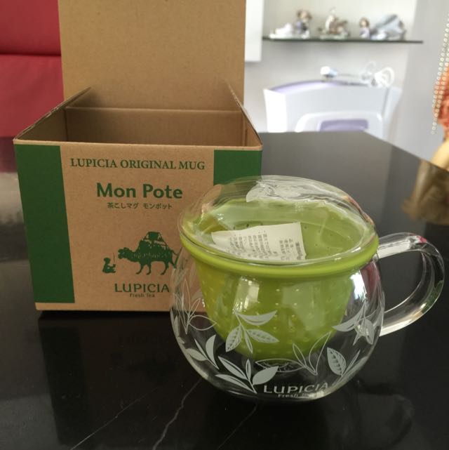 Brand New Tea Cup / Tea Mug With built in tea strainer, TV & Home