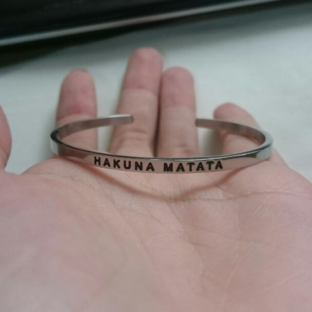 Mantraband Hakuna Matata