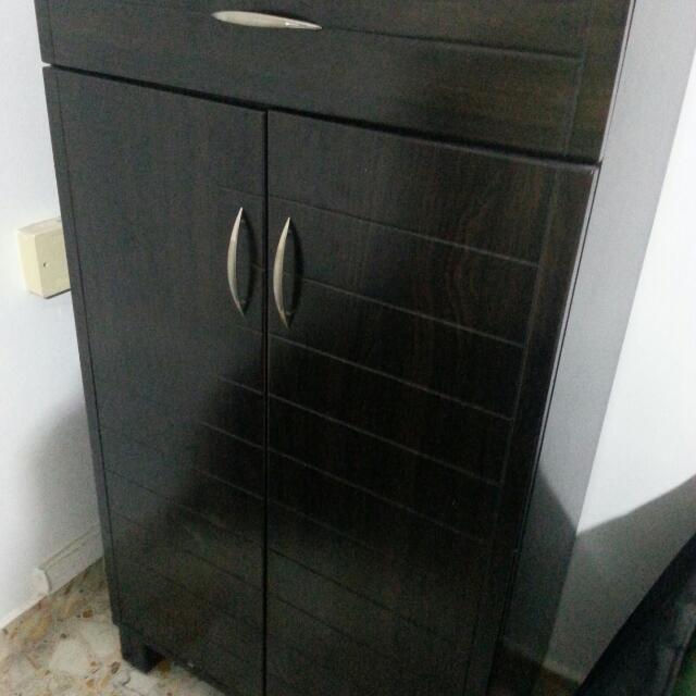 Tempered Glass Top Shoe Rack With A Single Drawer For Storage