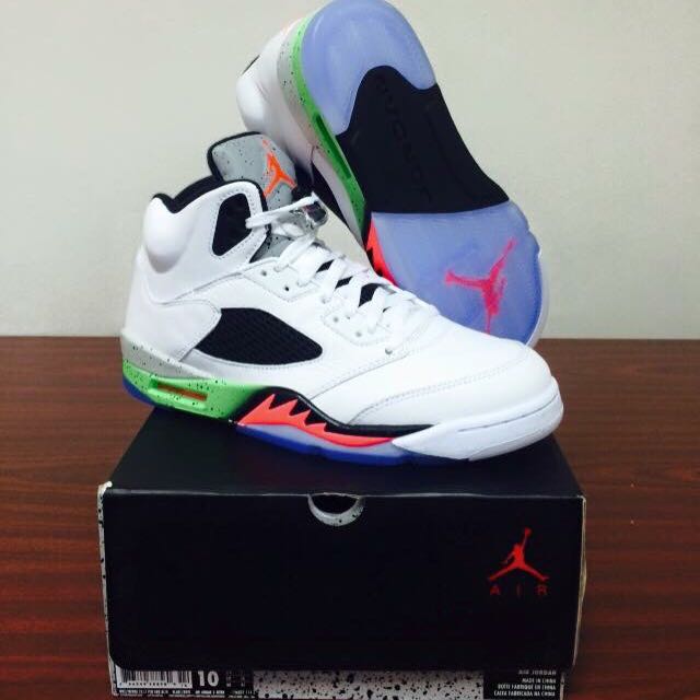 Space outlet jam 5s