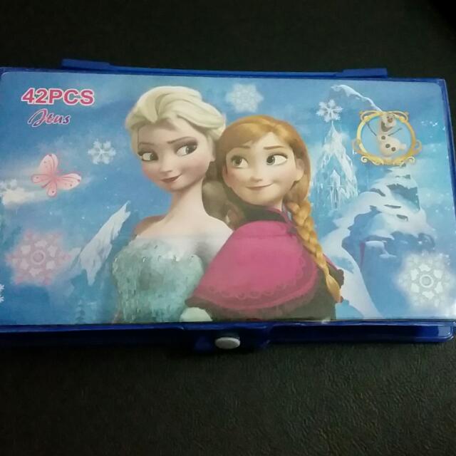 Frozen Coloring Set On Sale!!!, Babies & Kids on Carousell