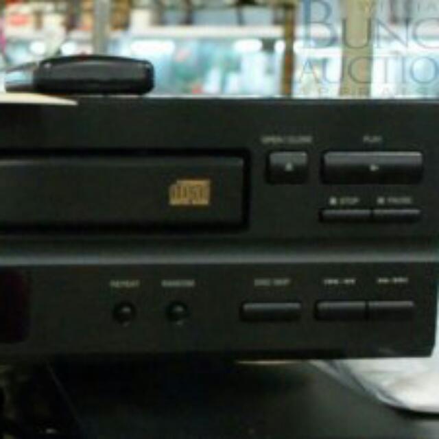 Denon 5 Disc CD Player(Burr Brown), Audio, Soundbars, Speakers