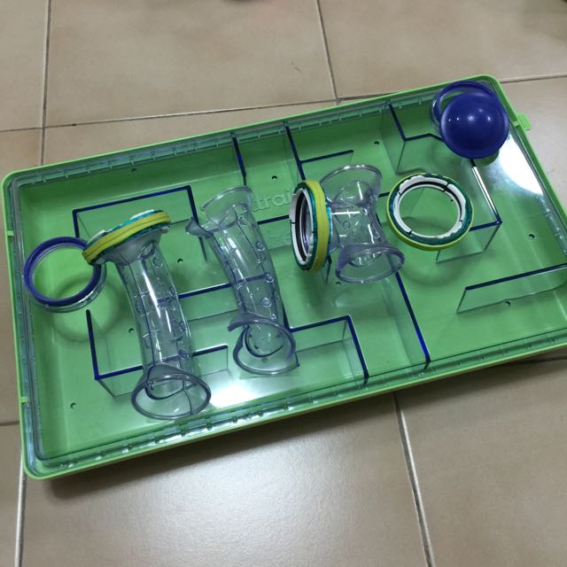 Habitrail maze store