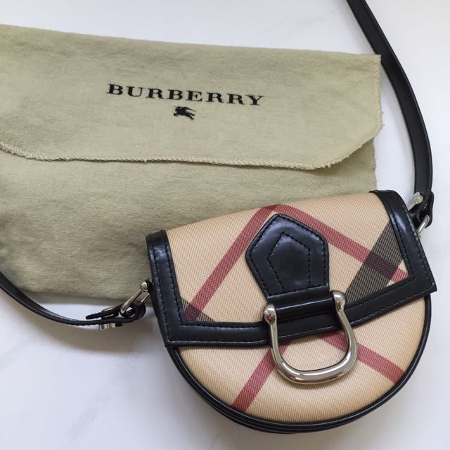 Burberry small sling bag clearance