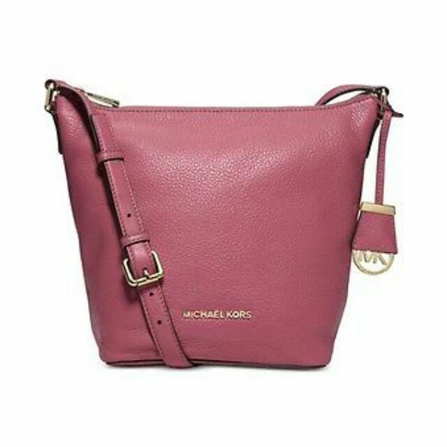 MICHAEL KORS BEDFORD MEDIUM MESSENGER BAG IN TULIP, Women's Fashion