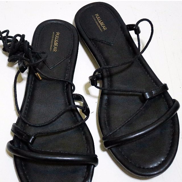 Pull and bear black sandals cheap