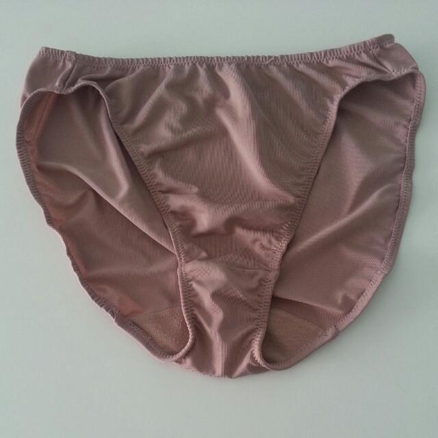 triumph panty size