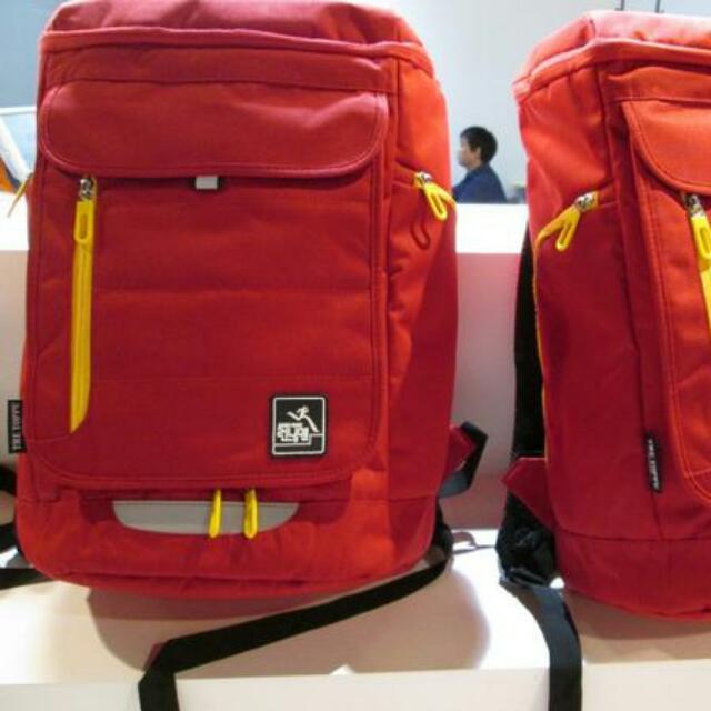 Running deals man backpack