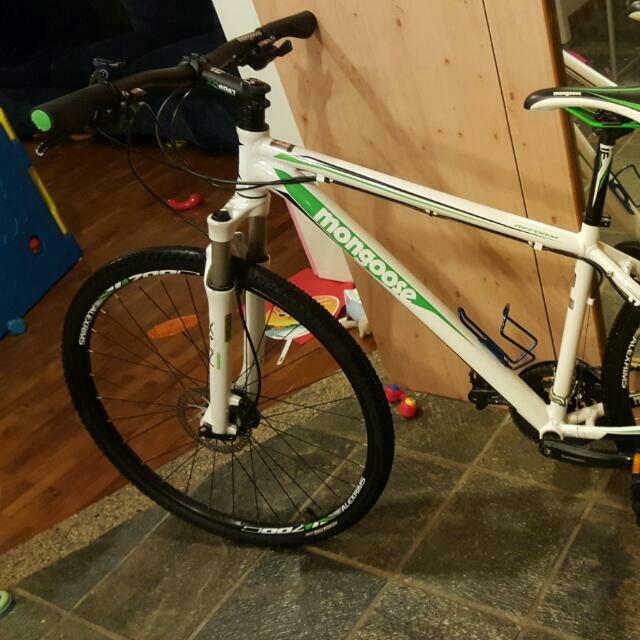 Mongoose hybrid bike size medium Sports Equipment Bicycles Parts Bicycles on Carousell