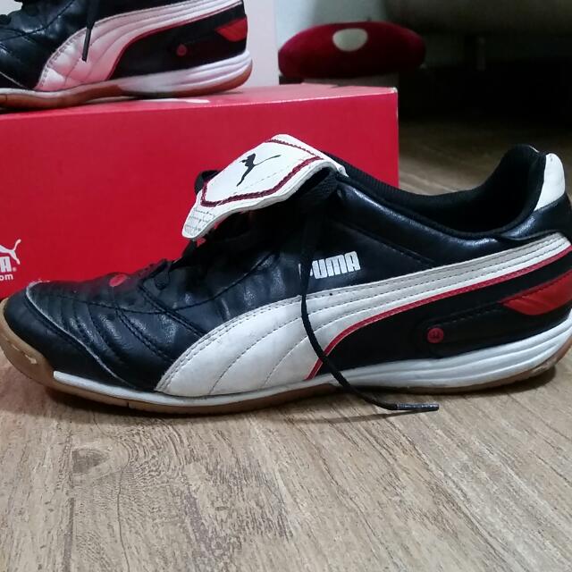 puma futsal shoe
