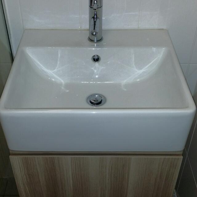 Standard Hdb Bto Wash Basin+tap, Furniture & Home Living, Bathroom