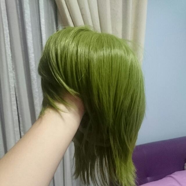 where to buy a green wig