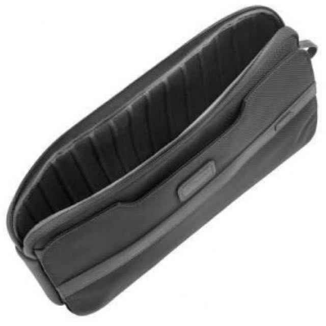 TUMI Clutch Bag (Model 26156DH), Luxury on Carousell