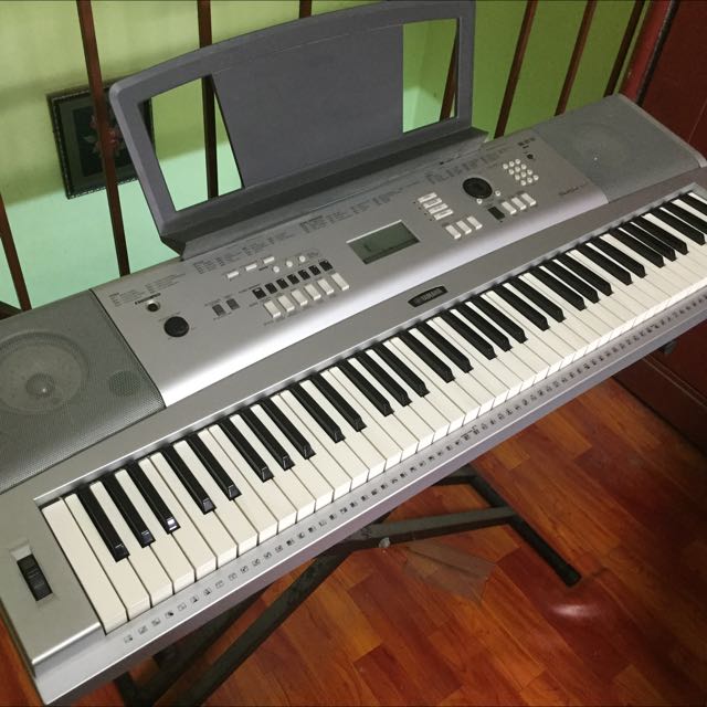 Yamaha Keyboard DGX230 DGX230 DGX 230, Hobbies & Toys, Music & Media