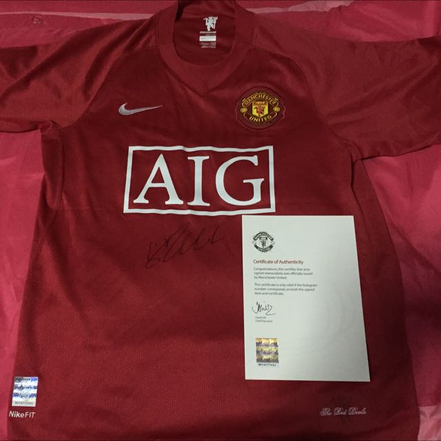 man united signed shirt