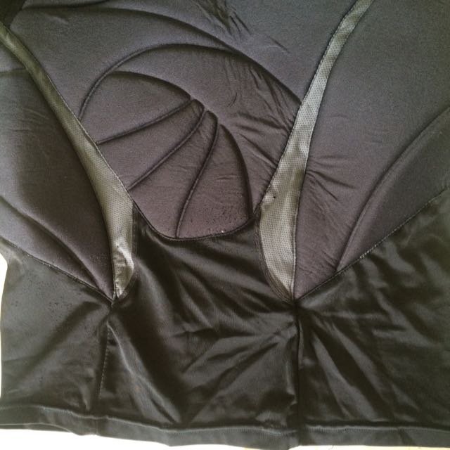 Dye chest shop protector