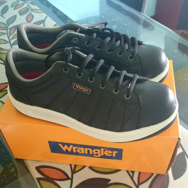 Wrangler safety top shoes