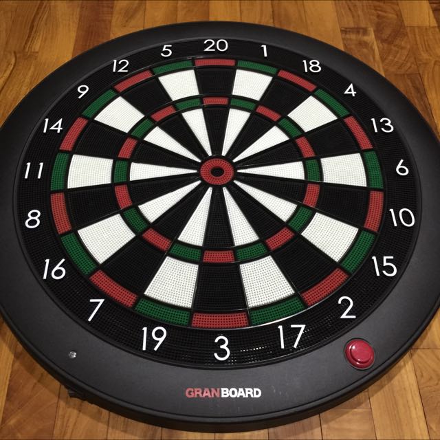 Gran Dart Board, Hobbies & Toys, Toys & Games on Carousell
