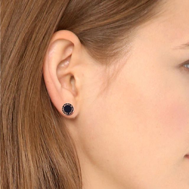 Marc jacobs outlet logo earrings