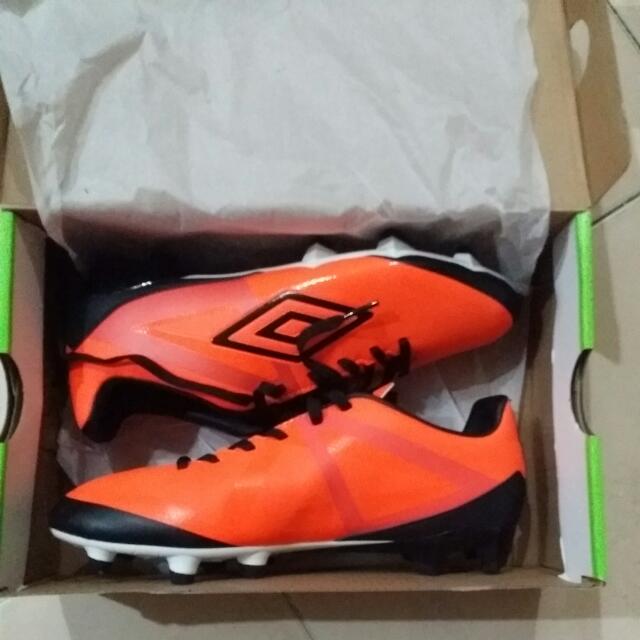 womens rugby boots size 6