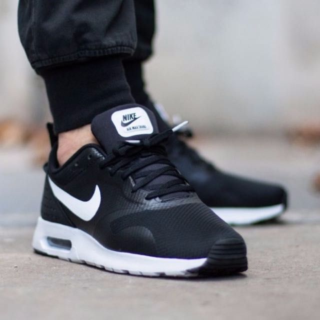nike air max tavas black and white