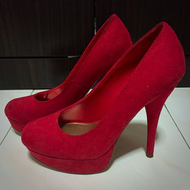 red heels payless