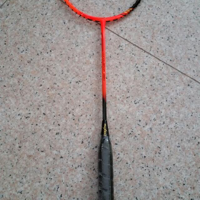 Max Bolt Badminton Racket, Sports Equipment, Sports & Games, Racket