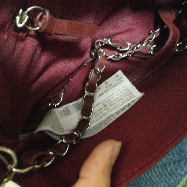 Mango solid sales sling bag