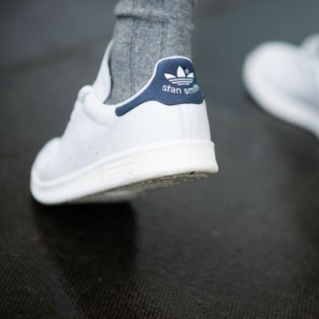 asos stan smith navy