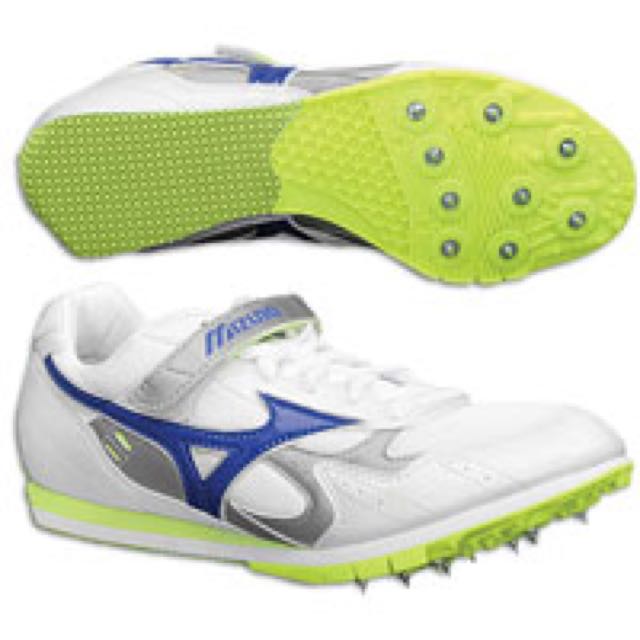 pole vault spikes size 6