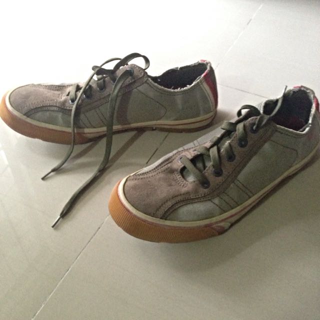 Caterpillar canvas shoes new arrivals
