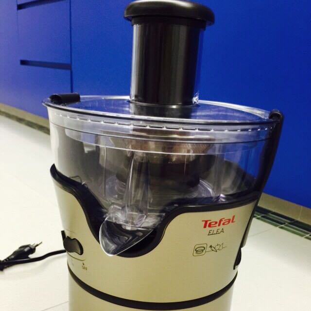 Combo Of Lg Microwave Oven And Teflon Juicer Home Liances On Lg Microwave Oven And Teflon Juicer
