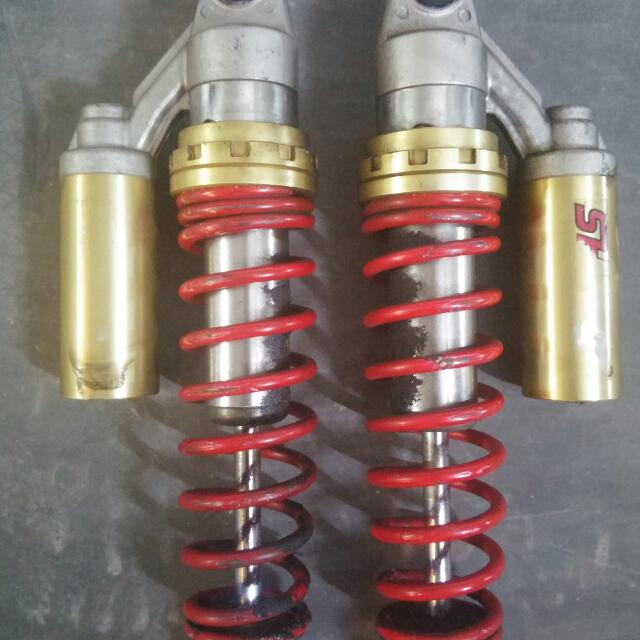 Showa амортизаторы