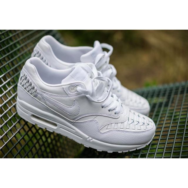 nike air max 1 triple white