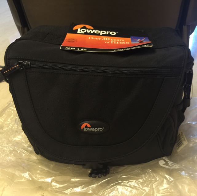 Lowepro Nova 4 AW Photo Video bag