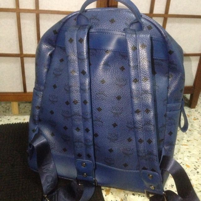 Dark blue mcm backpack outlet