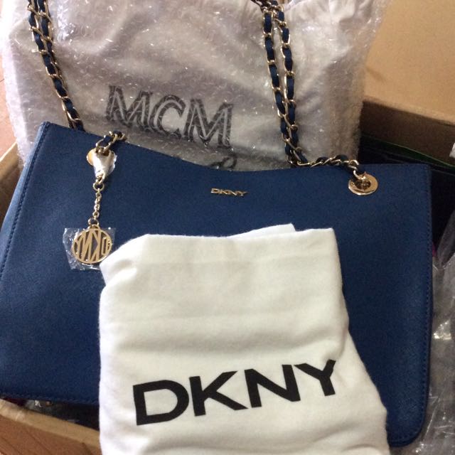 dkny navy bag