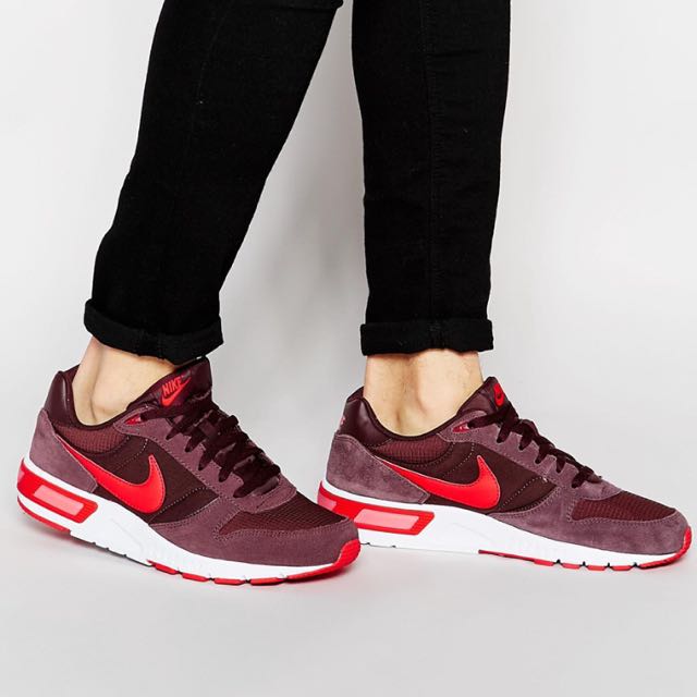 Mecánico cantidad dos semanas Nike Nightgazer Trainers, Men's Fashion, Footwear, Sneakers on Carousell