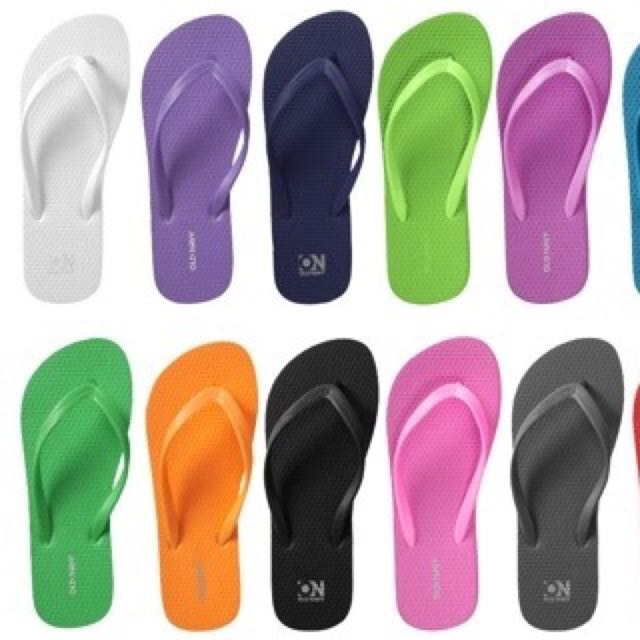 Old Navy Slippers Flip Flops Women S Fashion On Carousell