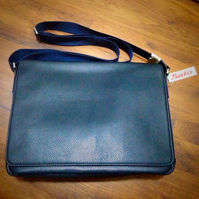 Brand New Bata Messenger Bag
