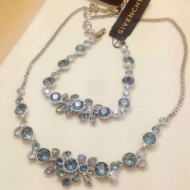Givenchy necklace and earring set sale