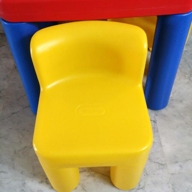 Little tikes classic table and chairs set best sale