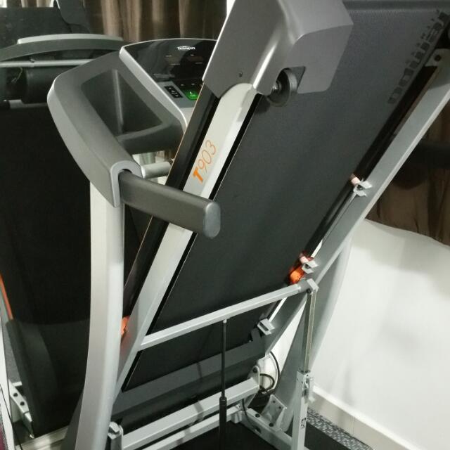 Tempo T903 Treadmill Sports Equipment Exercise Fitness Cardio Fitness Machines on Carousell