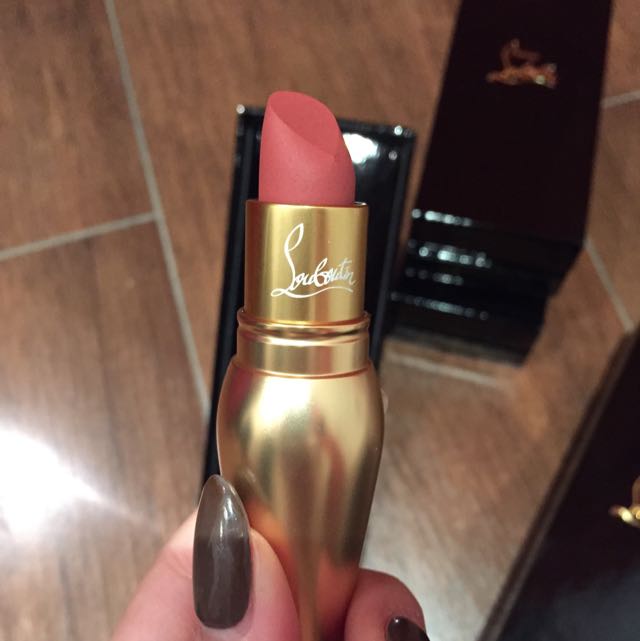 Tænk fremad Ambassade arabisk reserved)Brand New Christian Louboutin Lipstick In Rococotte, Luxury, Bags  & Wallets on Carousell