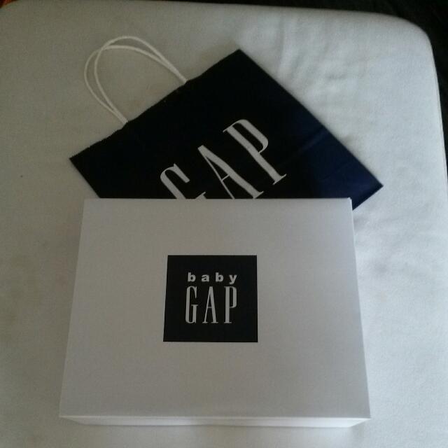 Gap gift sale box