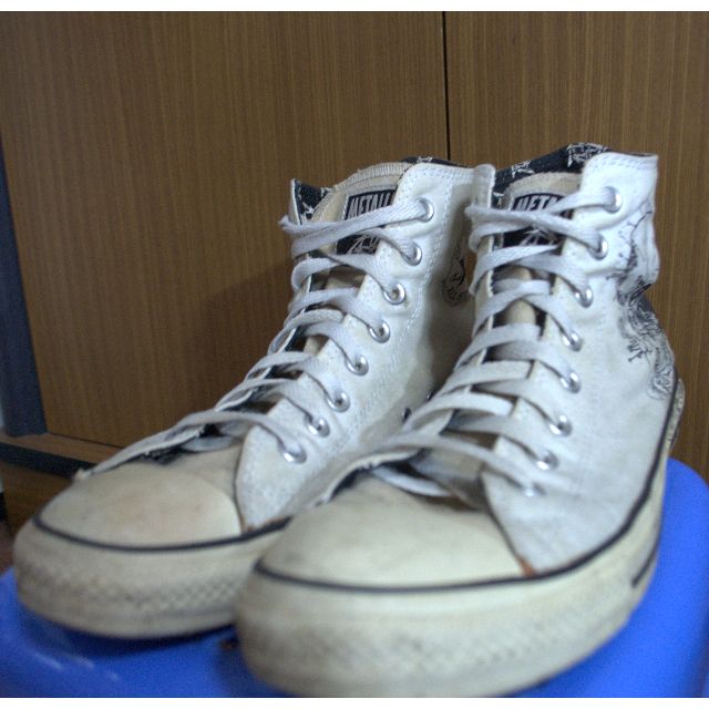 converse metallica